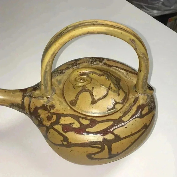 Signed hand crafted teapot primitive fashioned - Picture 9 of 9